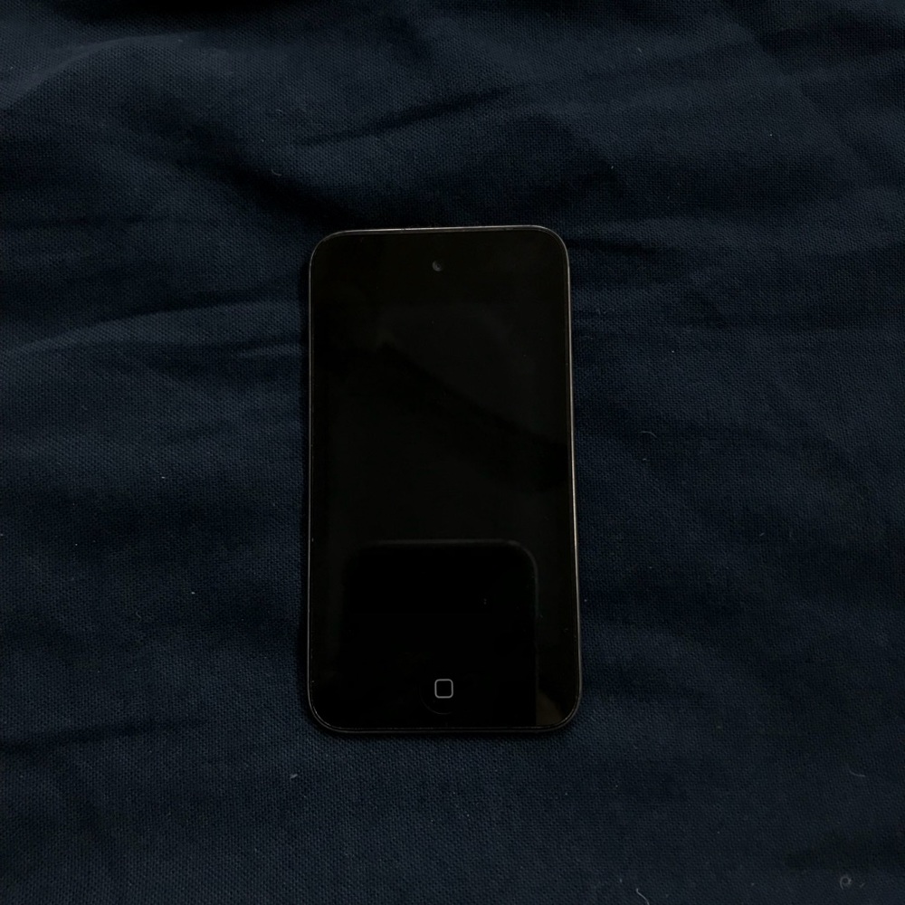 Apple iPod! 8gb! Electronics!